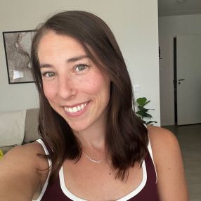 Lynsey, Lastenhoitaja kaupungissa Tampere