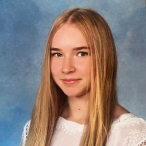 Sohvi, Lastenhoitaja kaupungissa Muurame