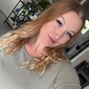 Anni, Lastenhoitaja kaupungissa Rajamäki