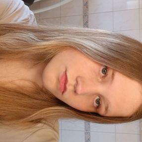 Lotta, Babysitter in Riihimäki
