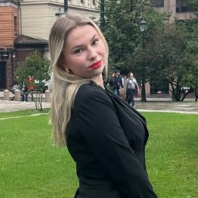 Sofia, Lastenhoitaja kaupungissa Tuusula