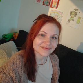 Sini, Babysitter in Järvenpää