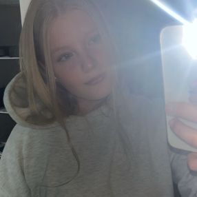 Kiira, Babysitter in Nummela