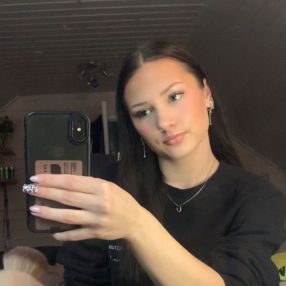 Ella, Lastenhoitaja kaupungissa Keuruu