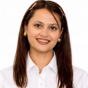 Kajal, Lastenhoitaja kaupungissa Espoo