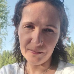 Barbara, Lastenhoitaja kaupungissa Oulainen