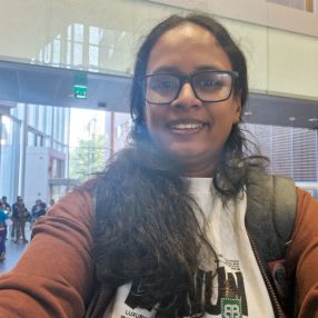 Mahesha, Babysitter in Turku