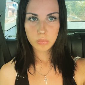Essi, Babysitter in Lieto