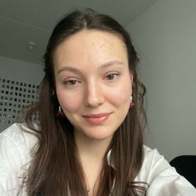 Senni, Lastenhoitaja kaupungissa Oulu