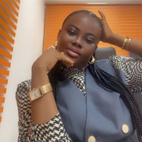 Oyinlola, Babysitter in Jyväskylä