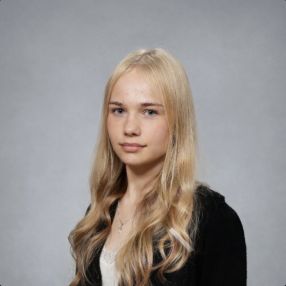 Aada, Babysitter in Kempele