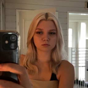 Julia, Lastenhoitaja kaupungissa Suonenjoki
