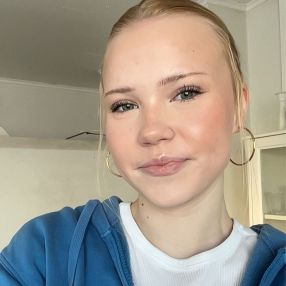 Fanni, Lastenhoitaja kaupungissa Askola