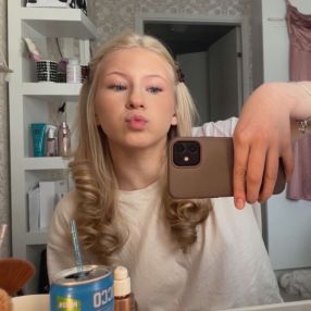 Elmiina, Babysitter in Äänekoski