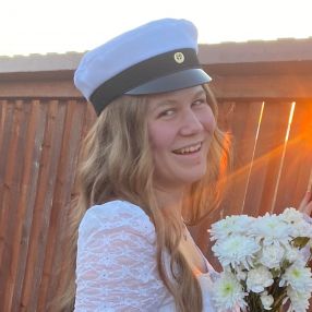 Emilia, Lastenhoitaja kaupungissa Oulu