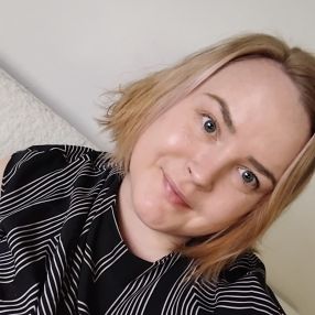 Jenna, Lastenhoitaja kaupungissa Turku