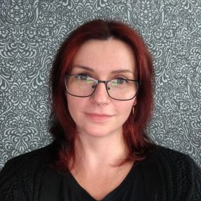 Alisa, Lastenhoitaja kaupungissa Kotka
