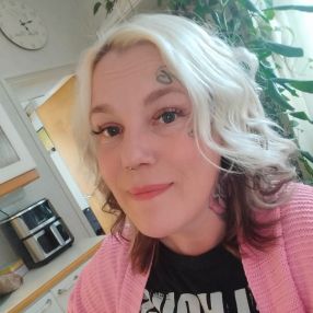 Anne, Babysitter in Tornio