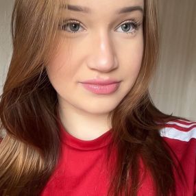 Denisa, Lastenhoitaja kaupungissa Pornainen