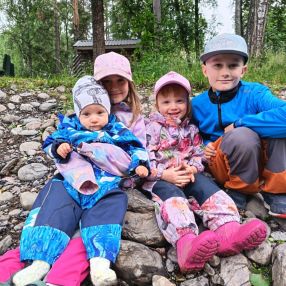 Tuulia, Family in Pori