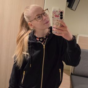 Jenny, Babysitter in Turku