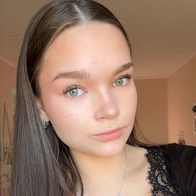 Elliida, Lastenhoitaja kaupungissa Isokyrö