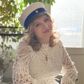 Siiri-Kukka, Babysitter in Naantali