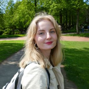 Senja, Babysitter in Espoo