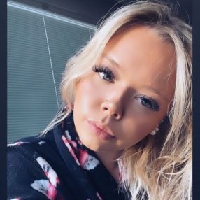 Sara, Lastenhoitaja kaupungissa Turku
