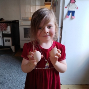 Anna, Perhe kaupungissa Inari