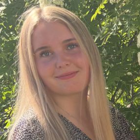 Adelina, Lastenhoitaja kaupungissa Vaasa