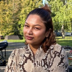 Sayma Tabassum, Lastenhoitaja kaupungissa Joensuu