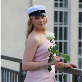 Saaga, Lastenhoitaja kaupungissa Jyväskylä