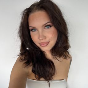 Saana, Lastenhoitaja kaupungissa Riihimäki