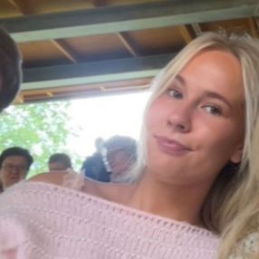 Neela, Lastenhoitaja kaupungissa Kokkola