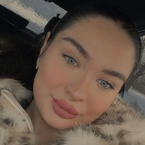 Riona, Babysitter in Turku