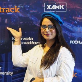 Khadija, Lastenhoitaja kaupungissa Vantaa
