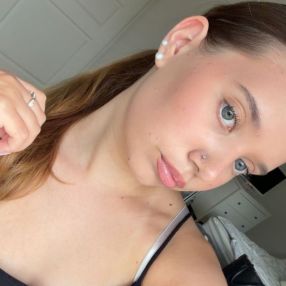 Julia, Babysitter in Valkeakoski