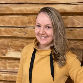 Janina, Babysitter in Äänekoski