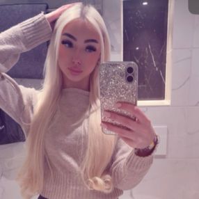 Oona, Lastenhoitaja kaupungissa Oitti