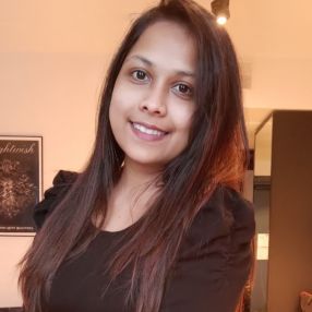 Deborah, Lastenhoitaja kaupungissa Joensuu
