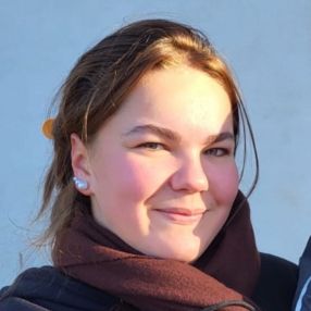Jenna, Lastenhoitaja kaupungissa Kauniainen