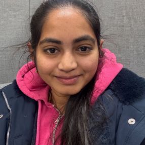 Kavya, Lastenhoitaja kaupungissa Kaarina