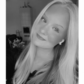 Sanni, Babysitter in Laihia