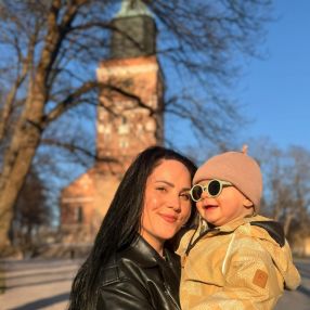 Emmi, Perhe kaupungissa Turku