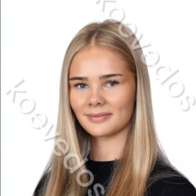 Elvi, Lastenhoitaja kaupungissa Tuusula