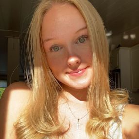 Emilia, Lastenhoitaja kaupungissa Jokela