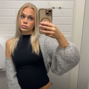 Johanna, Lastenhoitaja kaupungissa Siuntio