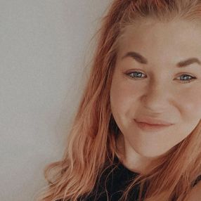 Eveliina, Lastenhoitaja kaupungissa Pori