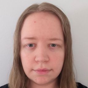 Iida, Babysitter in Lahti